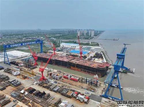 全球最大FPSO完成主船体三段合拢对接重大节点