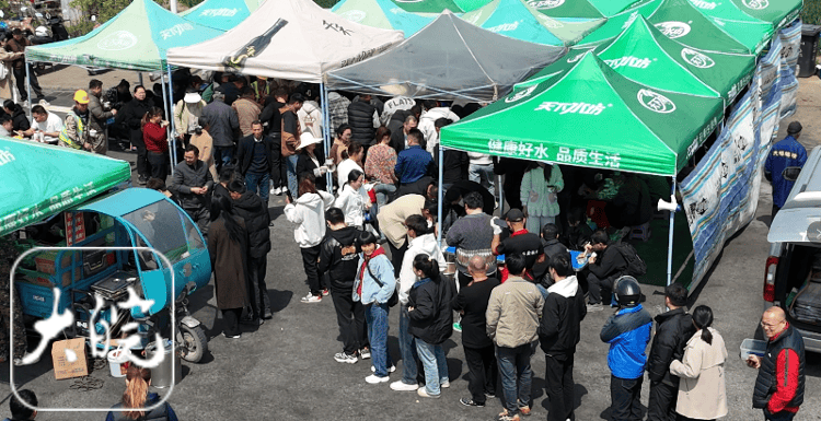 “10元管饱”盒饭姐怒斥浪费顾客：一辈子都不要来