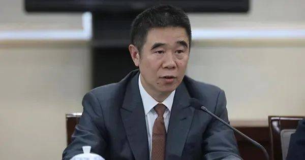 刚刚，连打四“虎”！